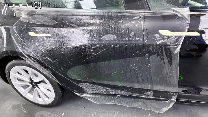 特斯拉 Model 3 鍍膜好?還是包膜好?優缺點比較分析