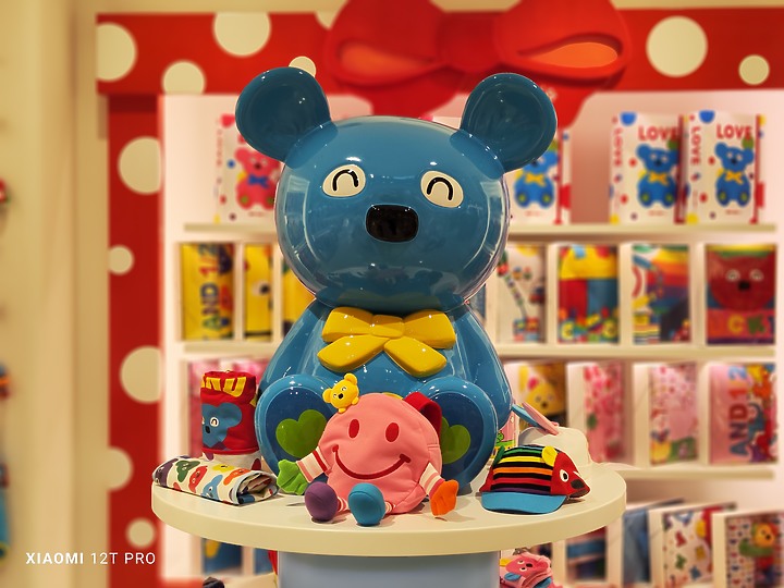 【Xiaomi 12T Pro】 開箱 + 實拍分享 + 體驗會～享受年輕人的第一個兩億！