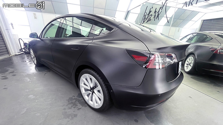 特斯拉 Model 3 鍍膜好?還是包膜好?優缺點比較分析