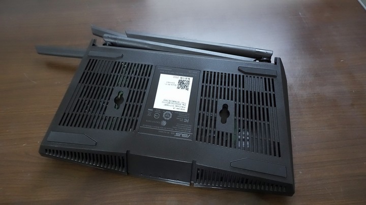 【開箱】入門路由器輕鬆上網無煩惱~ ASUS RT-AX1800S輕開箱