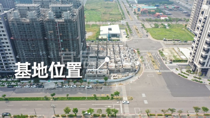點我看大圖 New 清水【協和 豐馥】角地三面臨路 面東北超大棟距 絕版2字頭首購宅 空拍分享