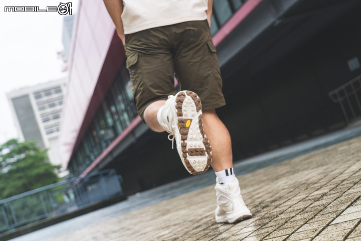 HOKA Tor Ultra 2022復刻版實穿分享|戶外潮流經典神鞋再度回歸!