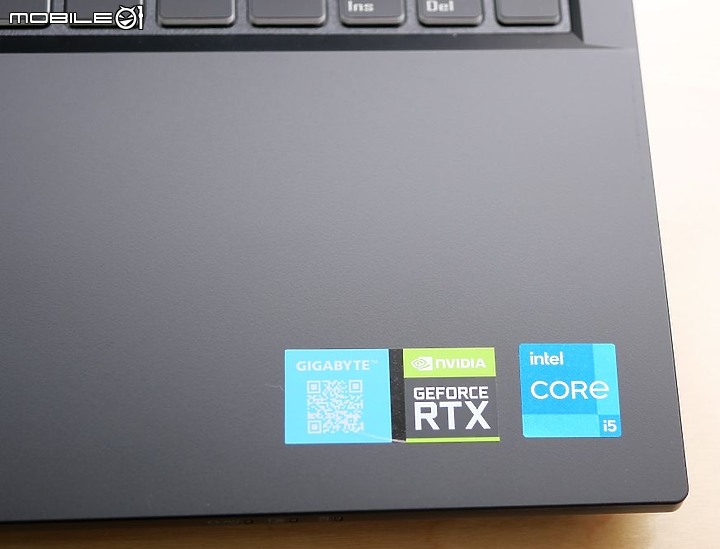 技嘉 Gaming G5 KE 輕薄高效主流規格 i5H RTX 3060 開箱