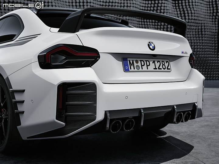 【海外新訊】BMW 為 M2 推出超強烈風格的 M Performance 套件!