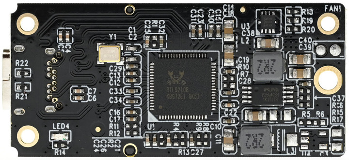 noda R9磁吸後蓋款M.2 NVMe_SATA兩用SSD外接盒簡介及測試