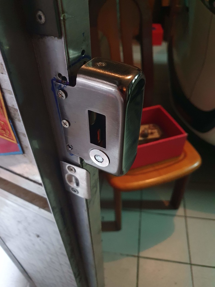 公寓指紋鎖安裝diy心得