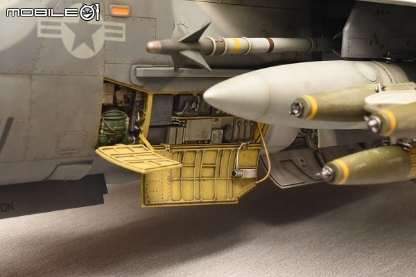 [模型製作記] 1/32 A-7E 戰鬥紅雞
