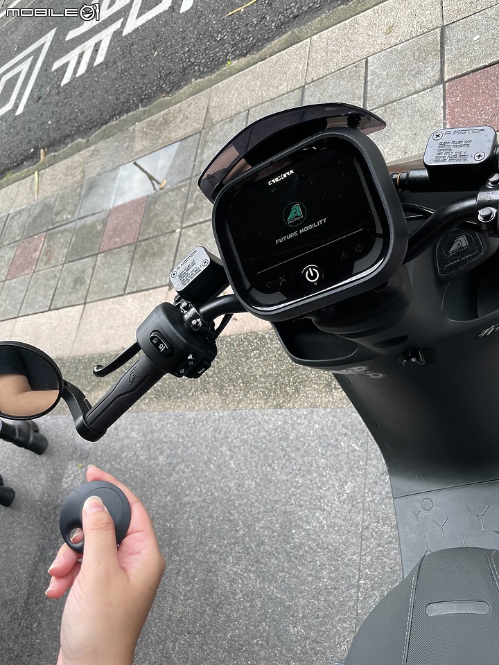 <試乘體驗心得> 宏佳騰智慧電車 Ai-1 Ultra Belt @台北信義宏佳騰智慧電車