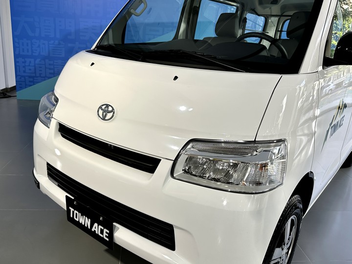 【採訪】Toyota Town Ace 廂型車54.5萬元起展開預售,實車細節與空間賞析