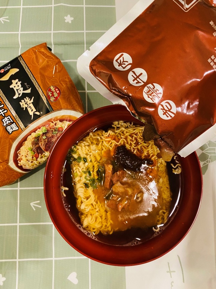 你吃過最厲害的牛肉泡麵是?