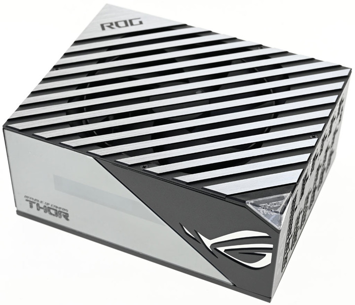 ASUS ROG THOR 1600W鈦金全模組化電源開箱