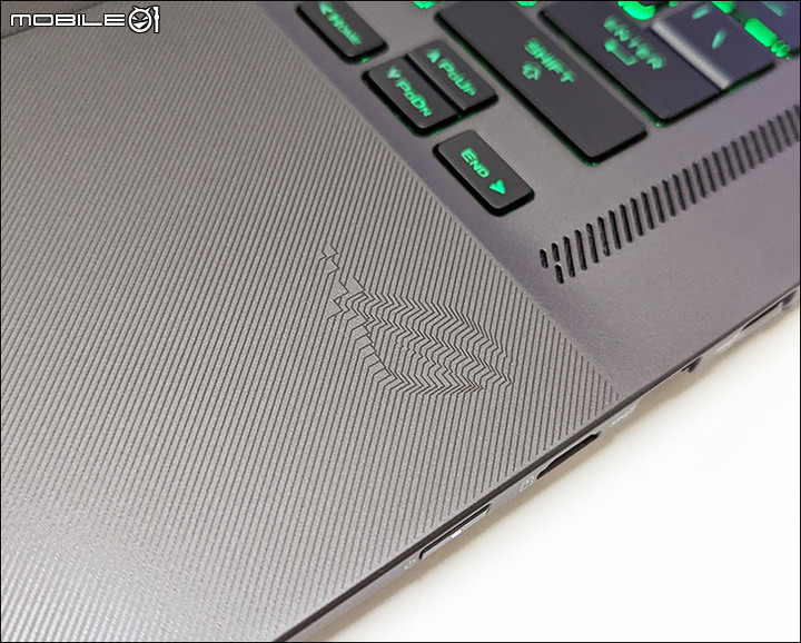 快速開箱:ROG Flow X16 GV601RM