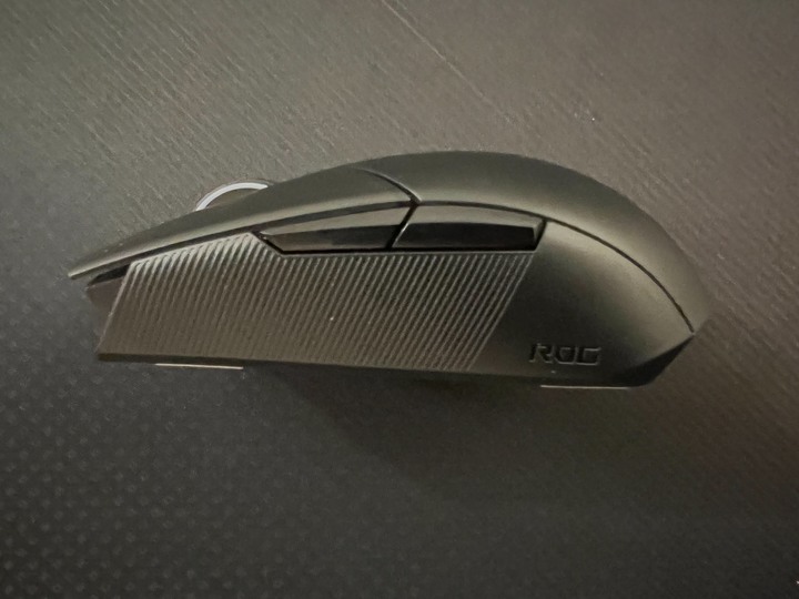 [開箱] 小滑鼠升級中滑鼠 - ROG IMPACT II Wireless
