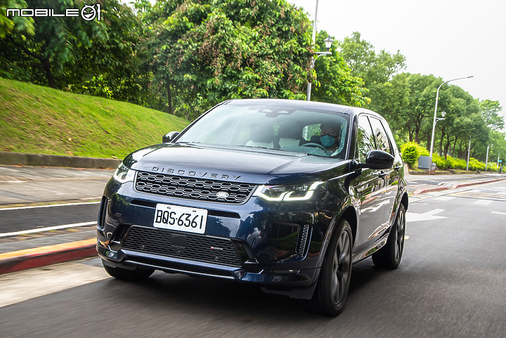 Land Rover新年式Discovery Sport P250 R-Dynamic SE七座車型試駕｜配備有增亦有減，空間機能依然表現亮眼！