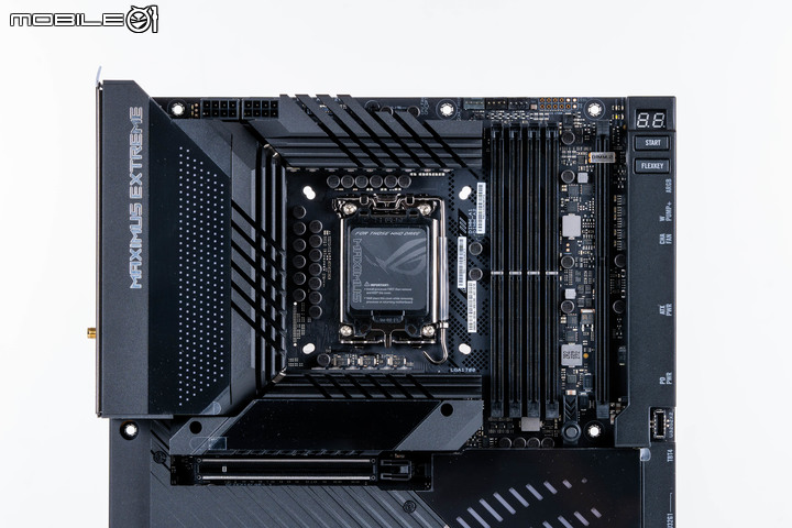 Intel 第 13 代 Core-S Raptor Lake 處理器編輯測試盒組開箱 feat ROG Maximus Z790 Extreme 主機板