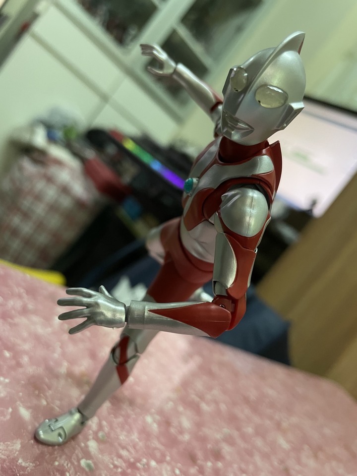 吉田 真骨雕
