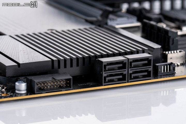 技嘉 X670 AORUS ELITE AX 主機板開箱實測 以實用設定獲取裝機 CP 值!