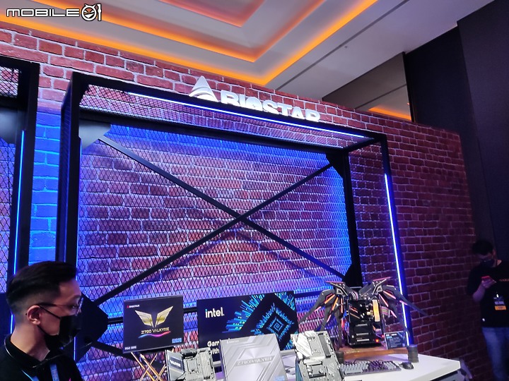 【體驗會實況】晶片大戰白熱化， intel 十三代利刃出鞘、Arc 顯卡雙劍合璧逐鹿天下！