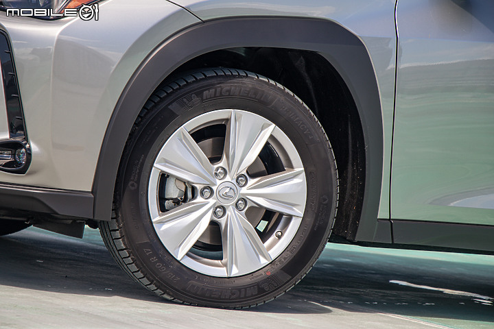 Lexus UX 250h 新年式試駕|影音系統再升級,發揮最強親和力!