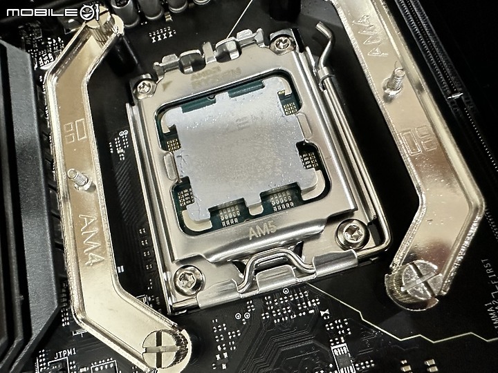 經典 MORTAR 迫擊砲 msi 微星 AM5 B650 Mortar WiFi 開箱