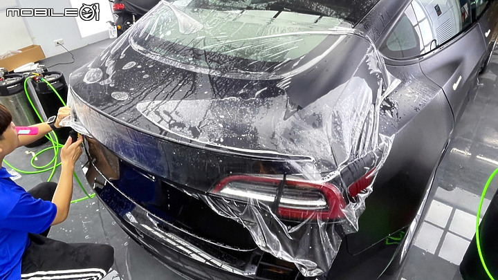 特斯拉 Model 3 鍍膜好?還是包膜好?優缺點比較分析