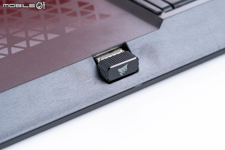 CORSAIR K100 AIR 無線機械鍵盤開箱試用 以超輕薄設計搭配 ULP 機械軸創造流暢輸入體驗