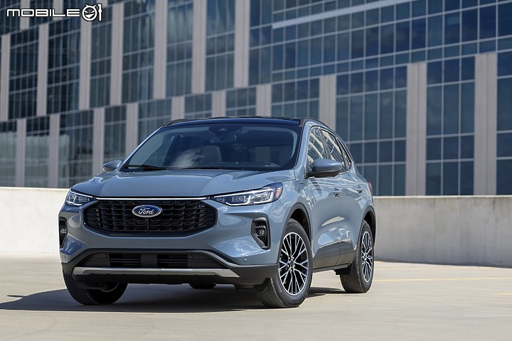 【海外新訊】Ford Kuga/Escape小改款北美率先亮相,13.2吋中控大螢幕、SYNC 4多媒體系統成最大亮點!