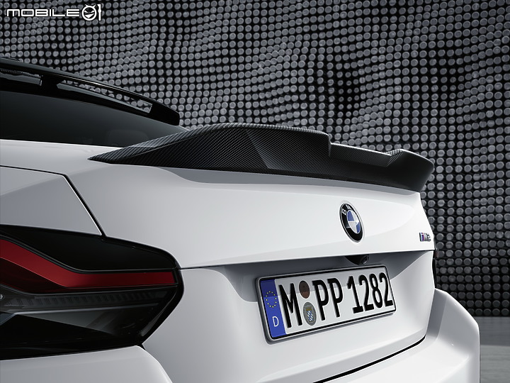 【海外新訊】BMW 為 M2 推出超強烈風格的 M Performance 套件!