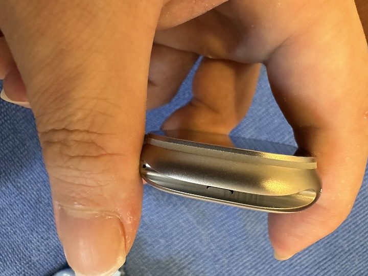 Apple Watch ultra 外殼那圈…..