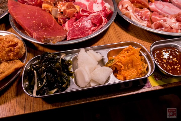 【臺南美食】台南韓式燒肉吃到飽,只要9起就有韓國烤肉和火鍋吃到飽~吃道飽韓式燒肉火鍋