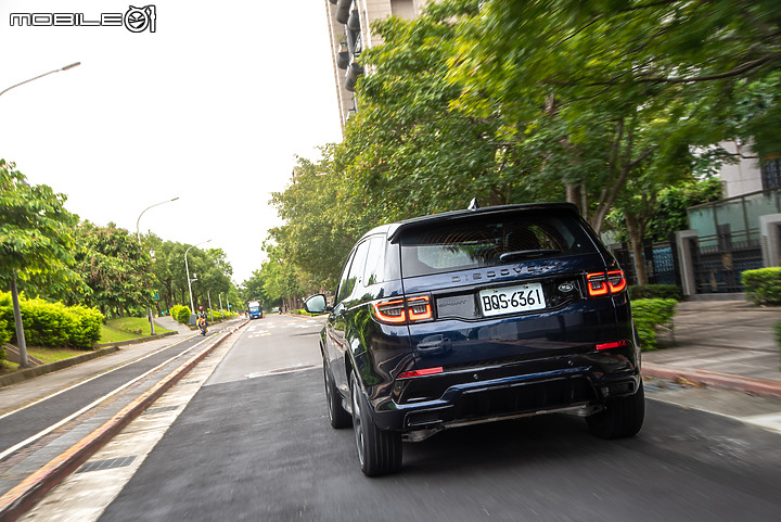 Land Rover新年式Discovery Sport P250 R-Dynamic SE七座車型試駕｜配備有增亦有減，空間機能依然表現亮眼！