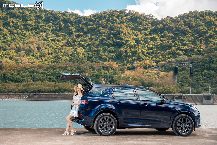 Land Rover新年式Discovery Sport P250 R-Dynamic SE七座車型試駕｜配備有增亦有減，空間機能依然表現亮眼！