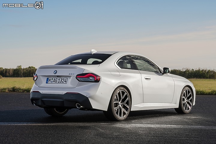 【國內新訊】BMW 2系列Coupe新年式上市,換上iDrive 8.0並調整內裝布局、建議售價203萬元起!