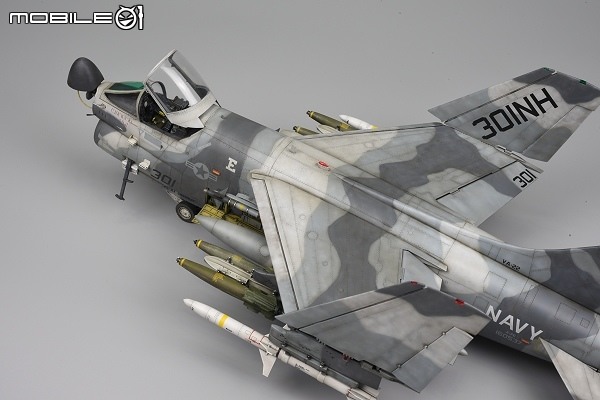 [模型製作記] 1/32 A-7E 戰鬥紅雞