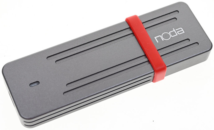 noda R9磁吸後蓋款M.2 NVMe_SATA兩用SSD外接盒簡介及測試