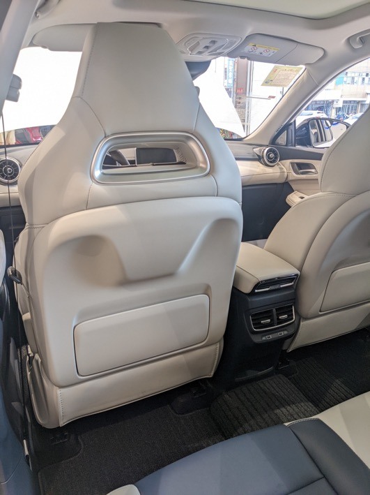 HS PHEV展間看車心得