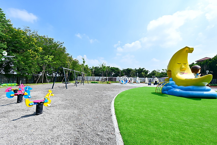 崁頂環保共融公園2022年10月14日開幕使用，歡迎大家來崁頂玩！