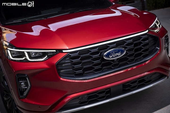 【海外新訊】Ford Kuga/Escape小改款北美率先亮相，13.2吋中控大螢幕、SYNC 4多媒體系統成最大亮點！