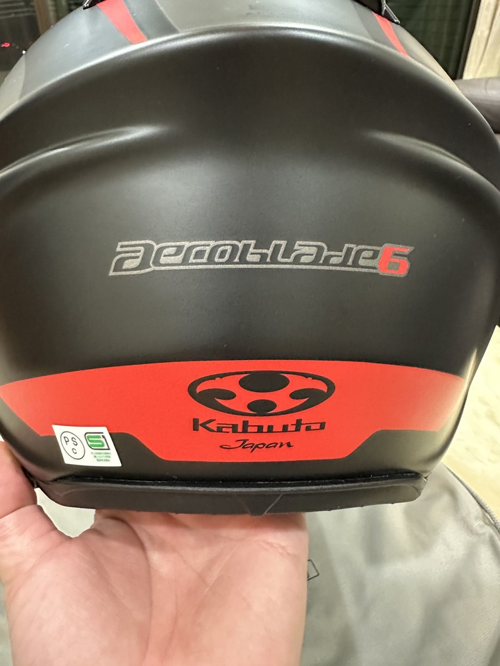 OGK Kabuta AEROBLADE 6 開箱 （補充藍芽耳機安裝）