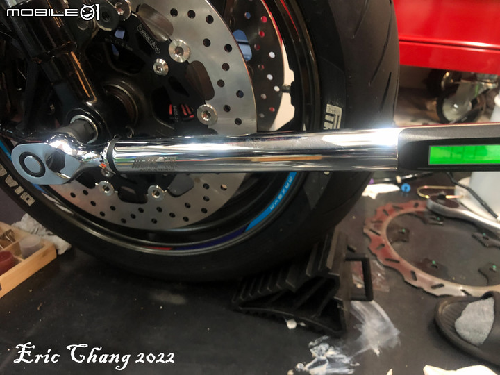 點我看大圖 我的白色彗星二代 SYM MAXSYM TL