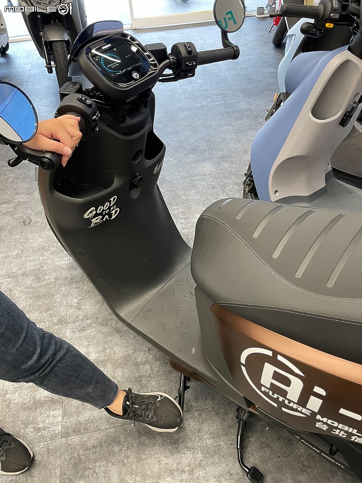 <試乘體驗心得> 宏佳騰智慧電車 Ai-1 Ultra Belt @台北信義宏佳騰智慧電車