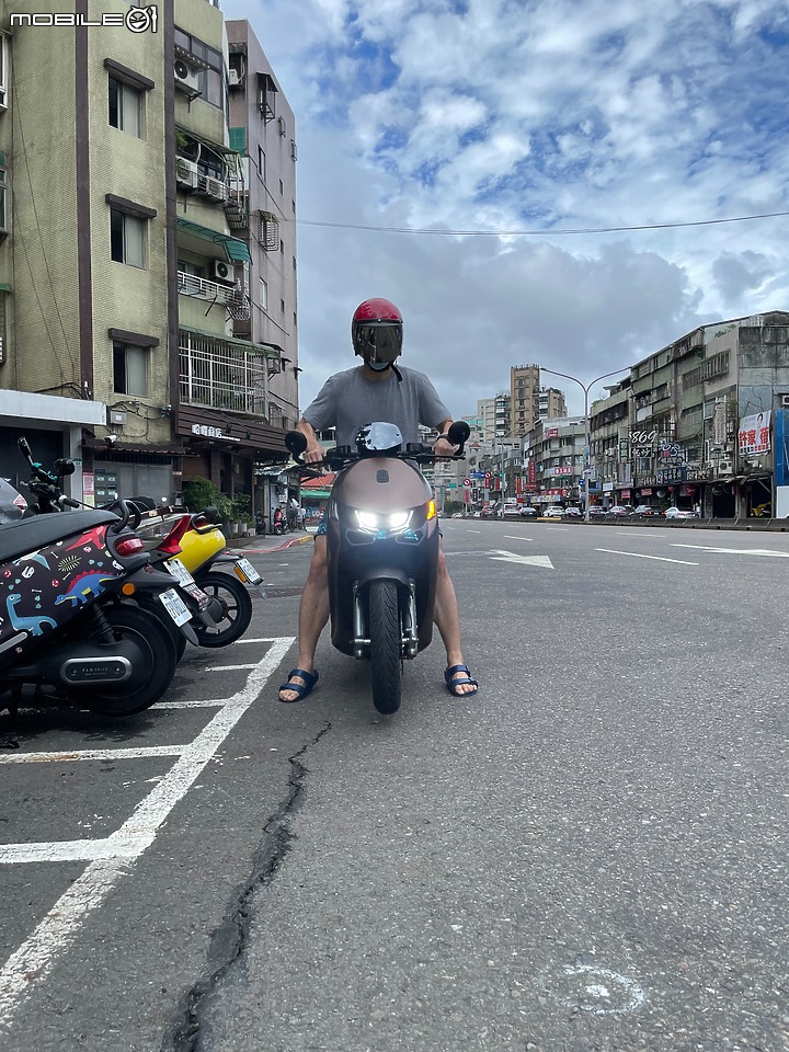 <試乘體驗心得> 宏佳騰智慧電車 Ai-1 Ultra Belt @台北信義宏佳騰智慧電車