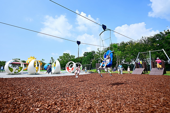 崁頂環保共融公園2022年10月14日開幕使用，歡迎大家來崁頂玩！
