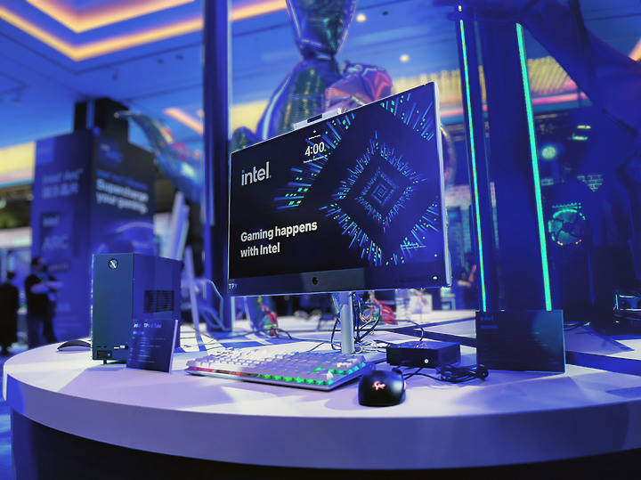 點我看大圖 【 Intel YES!】2022 Intel Taiwan Open House 無以倫比的性能展示!