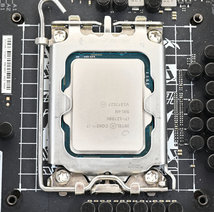 Cougar Poseidon GT 360一體式水冷散熱器簡介及測試