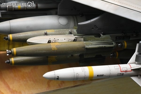 [模型製作記] 1/32 A-7E 戰鬥紅雞