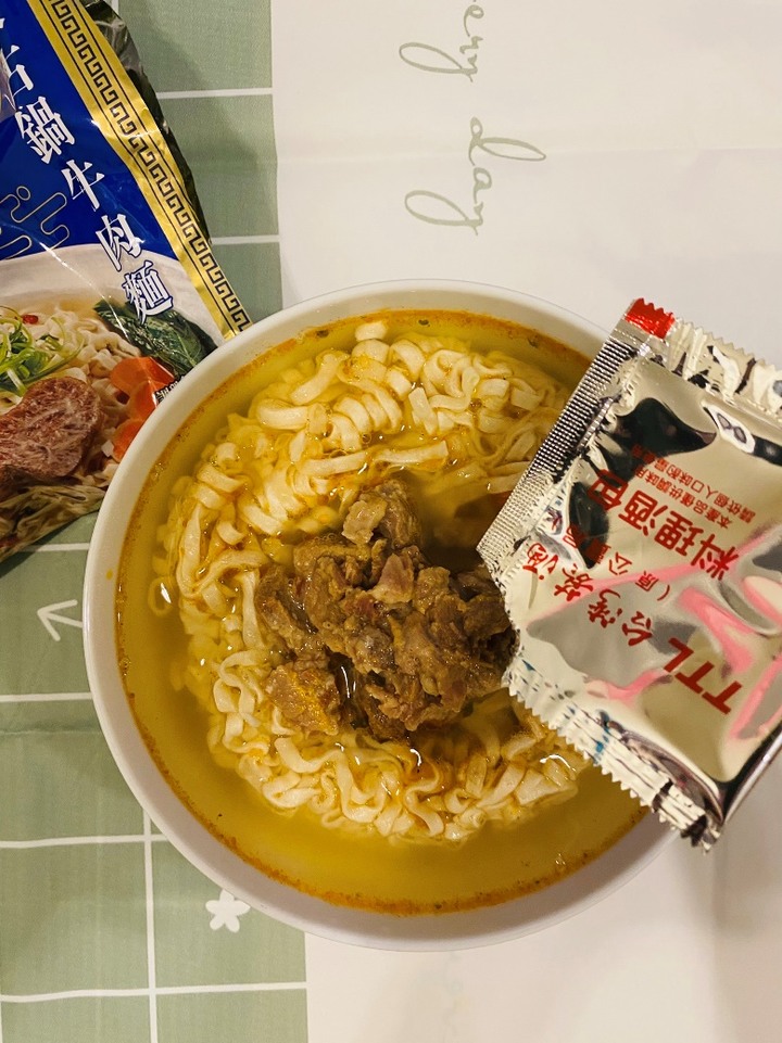 你吃過最厲害的牛肉泡麵是?