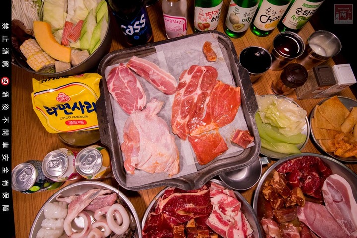 【臺南美食】台南韓式燒肉吃到飽,只要9起就有韓國烤肉和火鍋吃到飽~吃道飽韓式燒肉火鍋