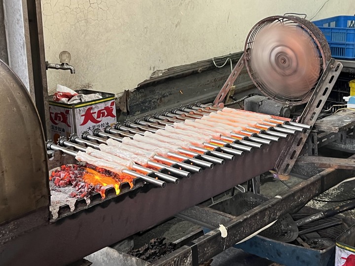 [食記] 涂大手工炭烤吉古拉，台灣基隆中正，現烤香又軟Q的吉古拉