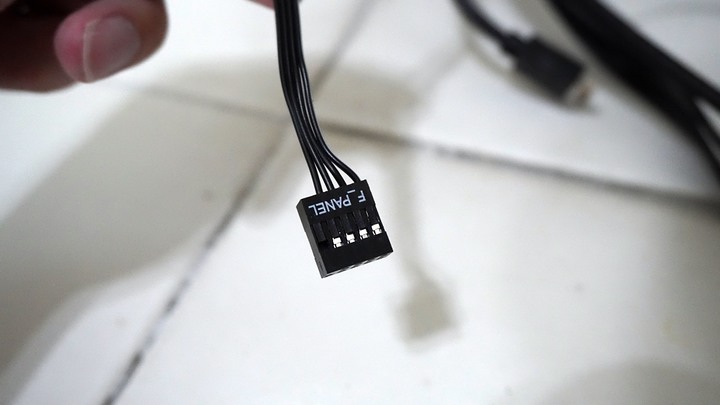 【開箱】簡約卻不失尊貴!!NZXT H7 Flow & NZXT Kraken X73 RGB開箱